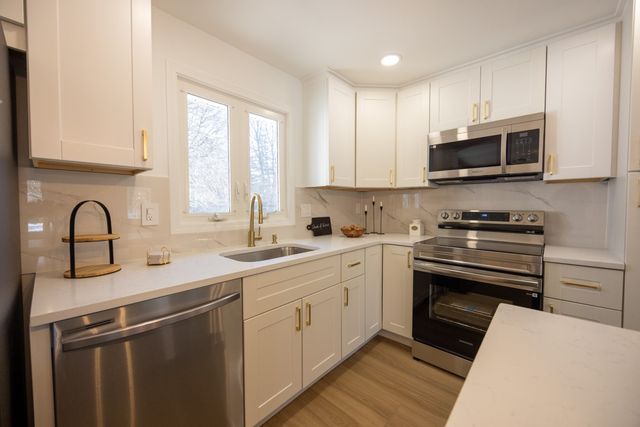 80 Alaimo Drive, Brighton, NY 14625