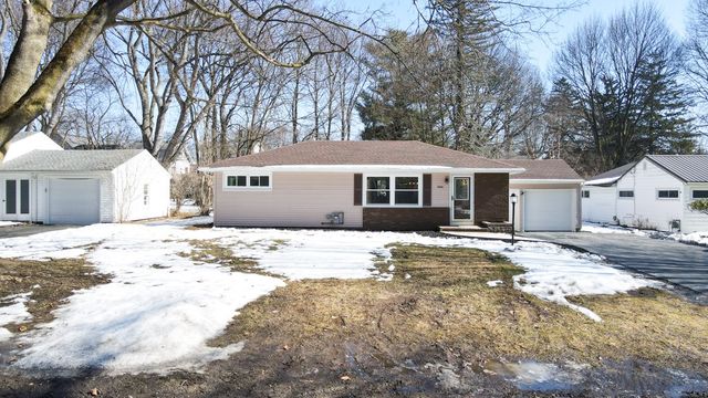 80 Alaimo Drive, Brighton, NY 14625