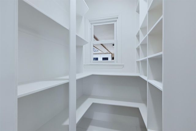 210 Big Hollow Lane, Houston, TX 77042