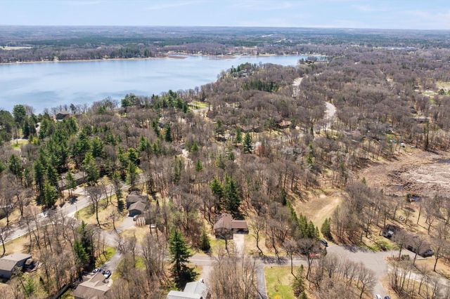 6083 Knollwood Court, Baxter, MN 56425