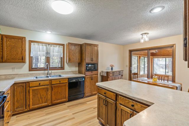 6083 Knollwood Court, Baxter, MN 56425