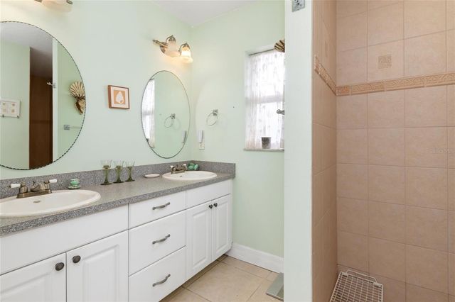 125 BALDWIN COURT SE, Port Charlotte, FL 33952