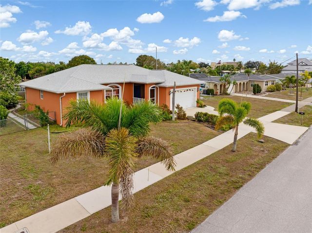 125 BALDWIN COURT SE, Port Charlotte, FL 33952