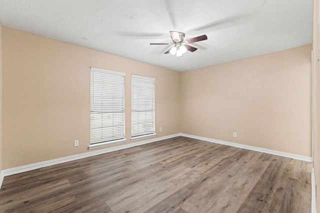 6832 Younger Drive, The Colony, TX 75056