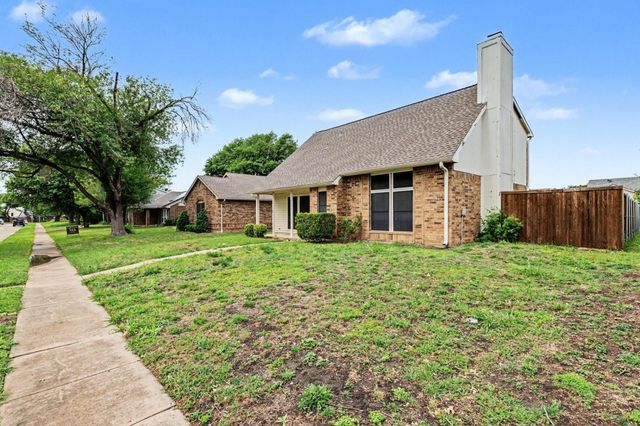 6832 Younger Drive, The Colony, TX 75056