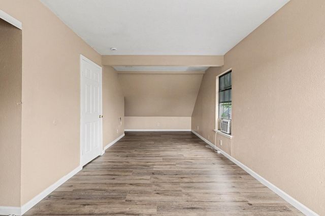 6832 Younger Drive, The Colony, TX 75056