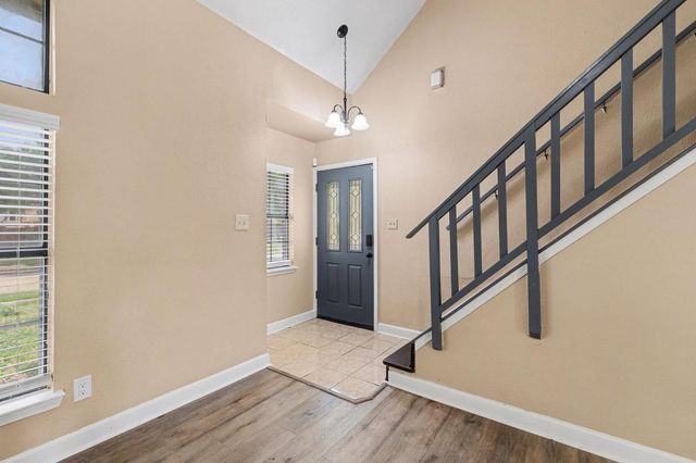 6832 Younger Drive, The Colony, TX 75056