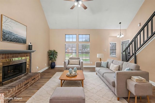 6832 Younger Drive, The Colony, TX 75056