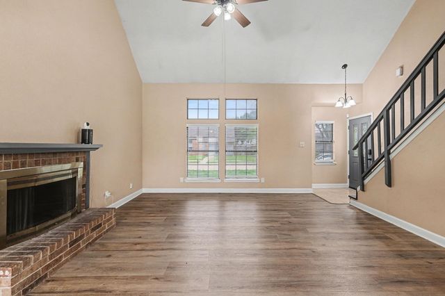 6832 Younger Drive, The Colony, TX 75056