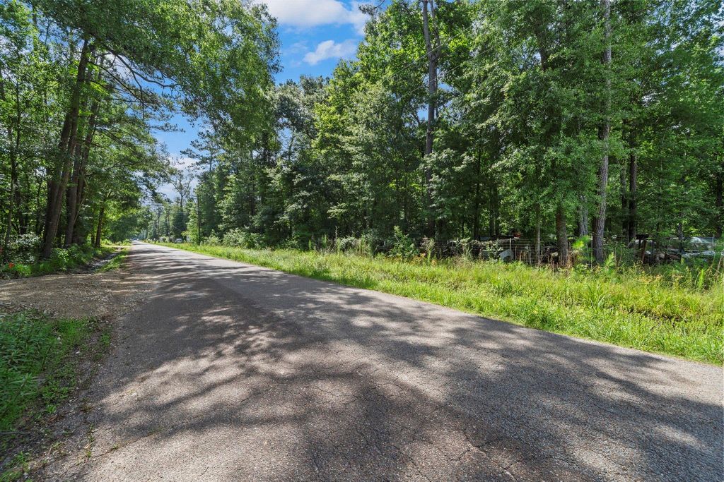 15597 Westgate Road, Splendora, TX 77372