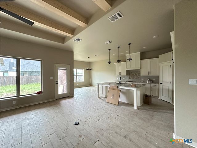 607 Golden Eagle Drive, Salado, TX 76571