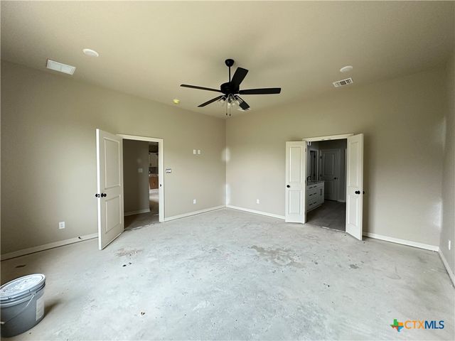 607 Golden Eagle Drive, Salado, TX 76571