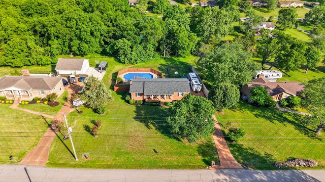 609 Emily Dr, Goodlettsville, TN 37072