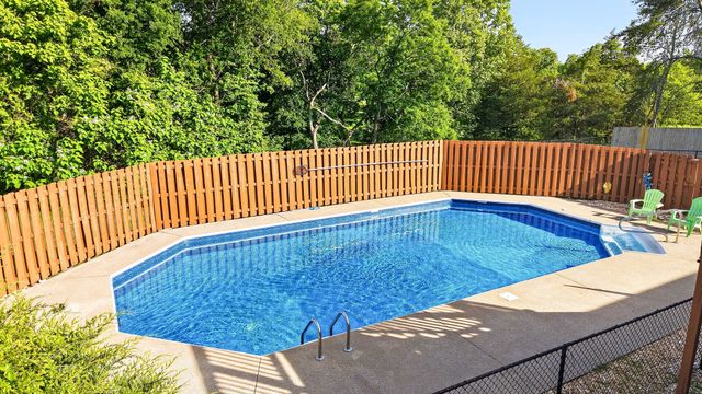 609 Emily Dr, Goodlettsville, TN 37072