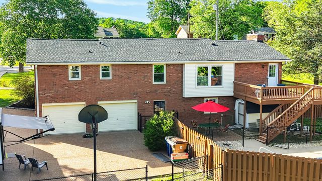609 Emily Dr, Goodlettsville, TN 37072