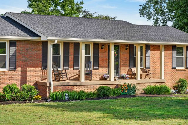 609 Emily Dr, Goodlettsville, TN 37072