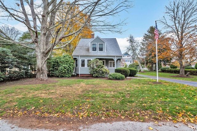 38 Old Bridge Rd., Bourne, MA 02532