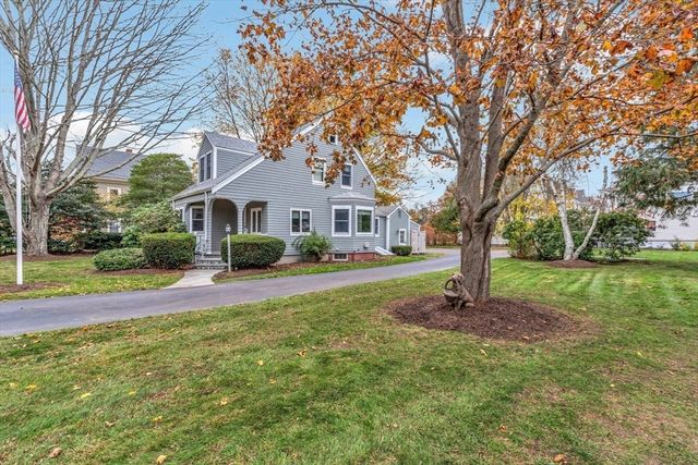 38 Old Bridge Rd., Bourne, MA 02532