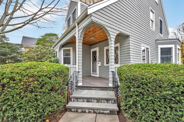 38 Old Bridge Rd., Bourne, MA 02532