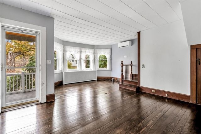 38 Old Bridge Rd., Bourne, MA 02532