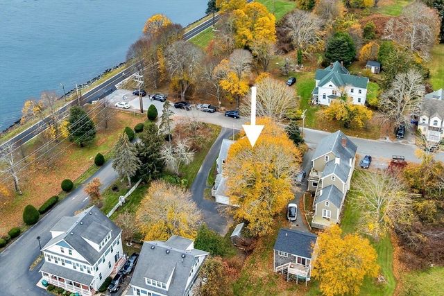 38 Old Bridge Rd., Bourne, MA 02532