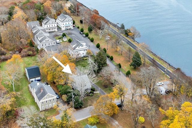 38 Old Bridge Rd., Bourne, MA 02532