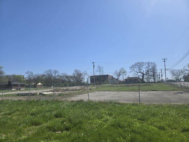 3700 Fairview Dr, Nashville, TN 37218