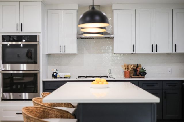 813 Cardiff DR, Austin, TX 78745