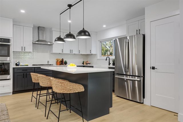 813 Cardiff DR, Austin, TX 78745