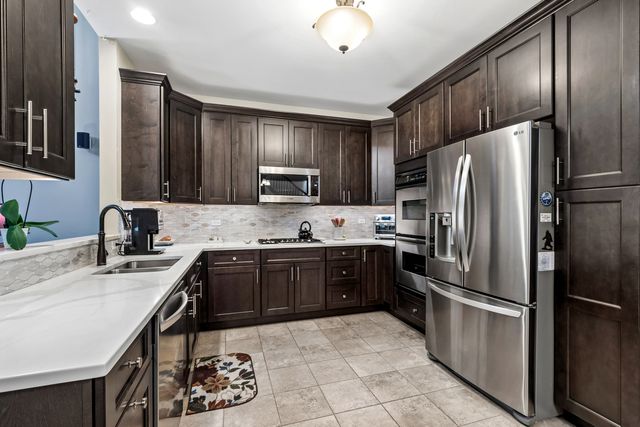 17022 Marilyn Drive, Tinley Park, IL 60477
