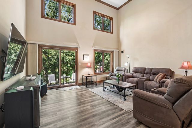 17022 Marilyn Drive, Tinley Park, IL 60477