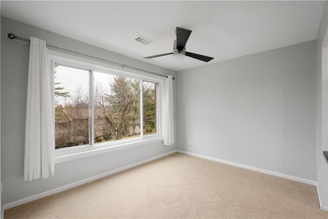 410 Abbeyville Rd D, Bethel Park, PA 15228