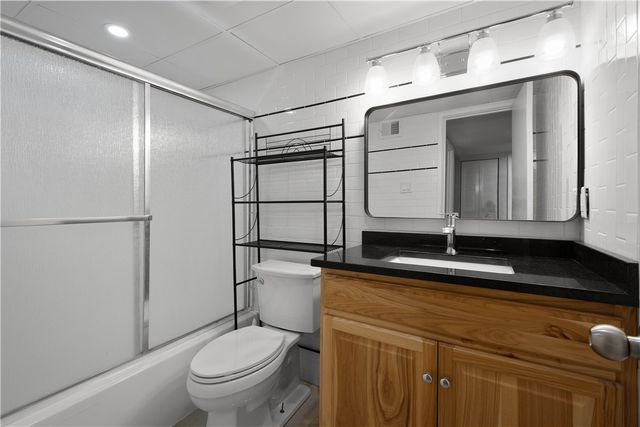 410 Abbeyville Rd D, Bethel Park, PA 15228