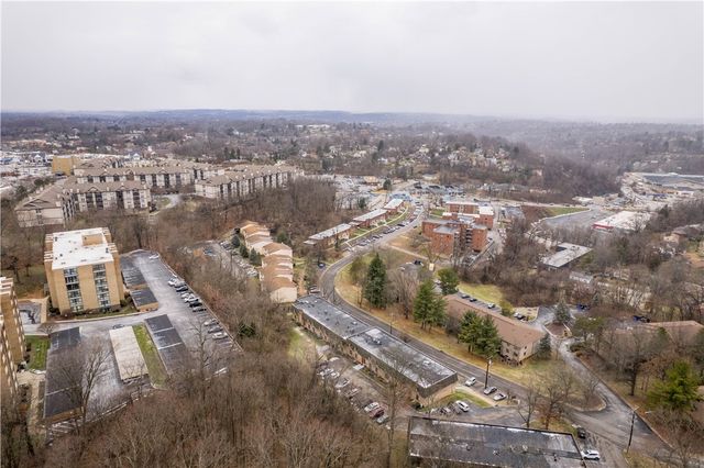 410 Abbeyville Rd D, Bethel Park, PA 15228