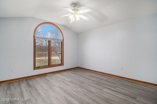 6955 Nightingale Drive, Holland, OH 43528