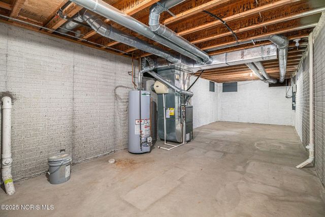 6955 Nightingale Drive, Holland, OH 43528