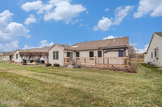 6955 Nightingale Drive, Holland, OH 43528