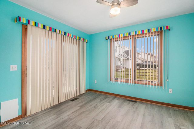 6955 Nightingale Drive, Holland, OH 43528