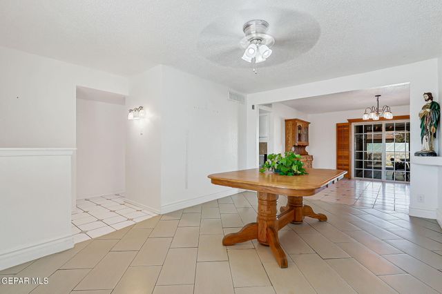 7952 BROADWAY Drive, El Paso, TX 79915