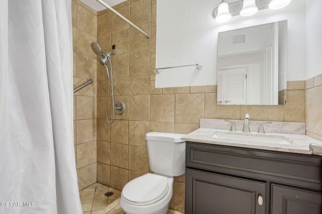 7952 BROADWAY Drive, El Paso, TX 79915