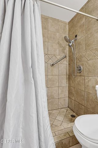 7952 BROADWAY Drive, El Paso, TX 79915