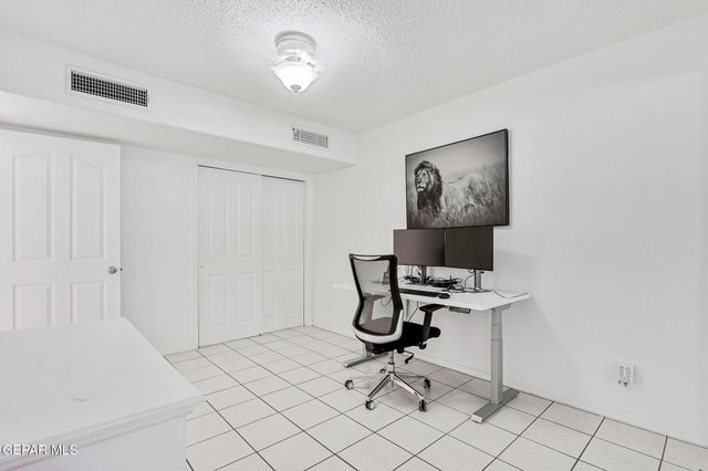 7952 BROADWAY Drive, El Paso, TX 79915