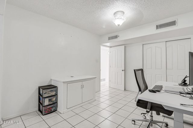 7952 BROADWAY Drive, El Paso, TX 79915