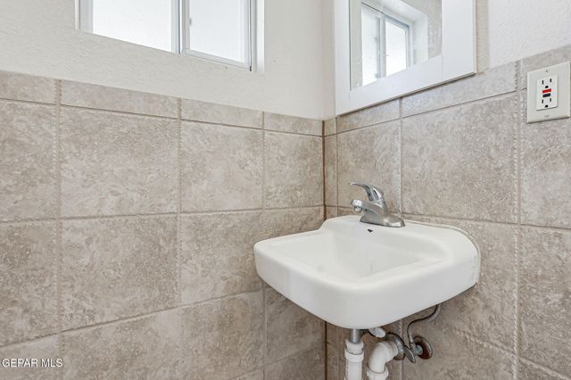 7952 BROADWAY Drive, El Paso, TX 79915