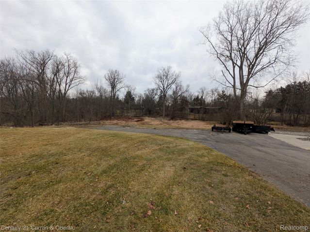 29102 Terrence Street, Livonia, MI 48154