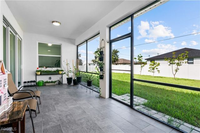 1516 NE 17th AVE, Cape Coral, FL 33909