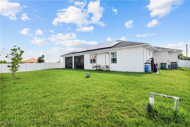 1516 NE 17th AVE, Cape Coral, FL 33909