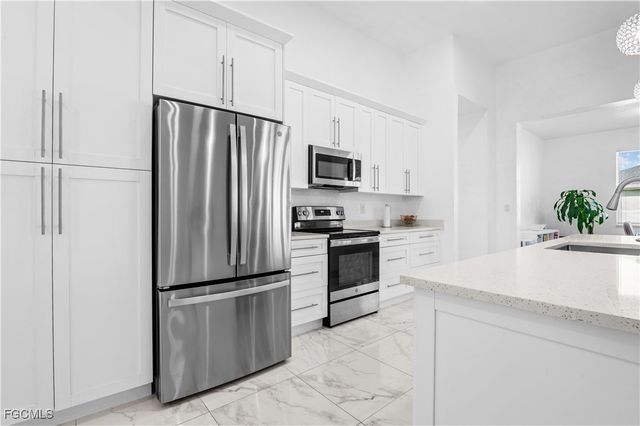 1516 NE 17th AVE, Cape Coral, FL 33909