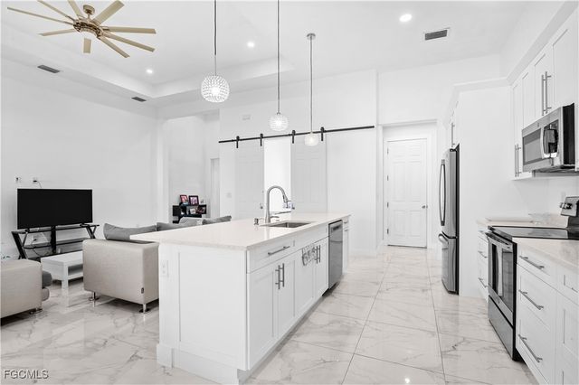 1516 NE 17th AVE, Cape Coral, FL 33909