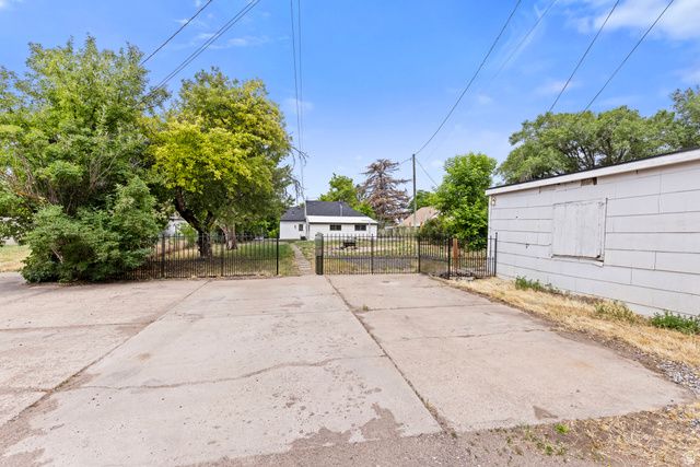 2168 TYLER AVE, Ogden, UT 84401